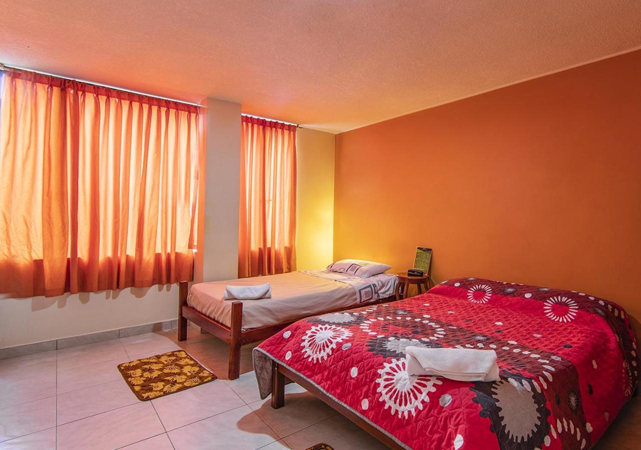 Hostal Oro Orense Quito Kültér fotó