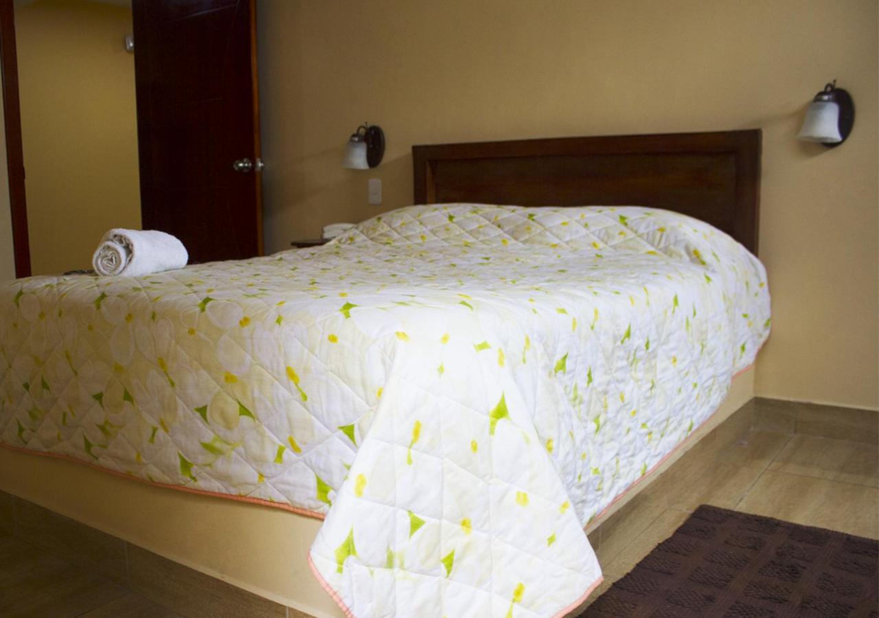 Hostal Oro Orense Quito Kültér fotó