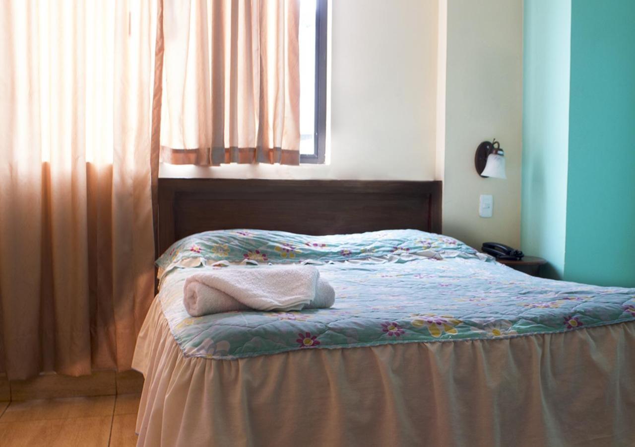 Hostal Oro Orense Quito Kültér fotó