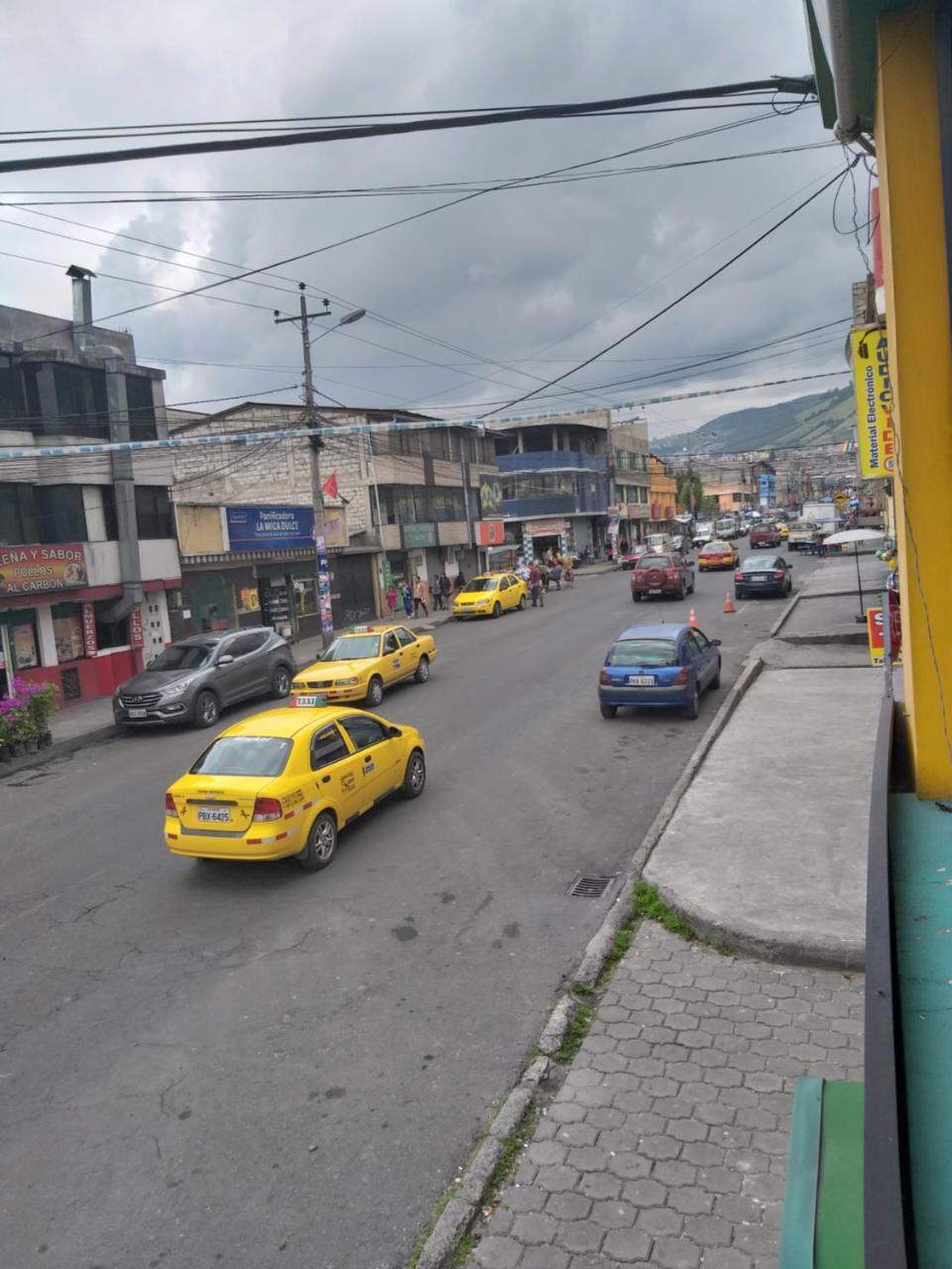 Hostal Oro Orense Quito Kültér fotó